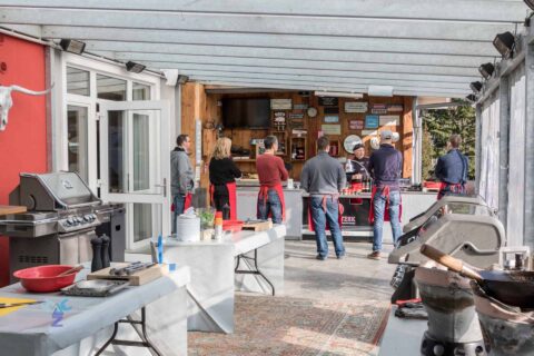 Adi Matzek Grillschule mit Grillworkshop Teilnehmergruppe